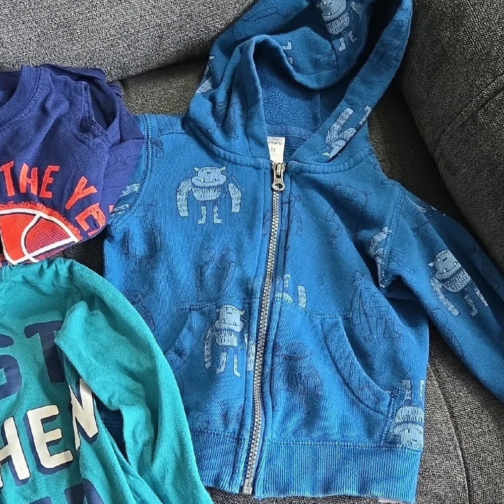 3T Boys Bundle- 12 items, including 4 pants, 5 long sleeves, 1 tanktop, 2 hoodie